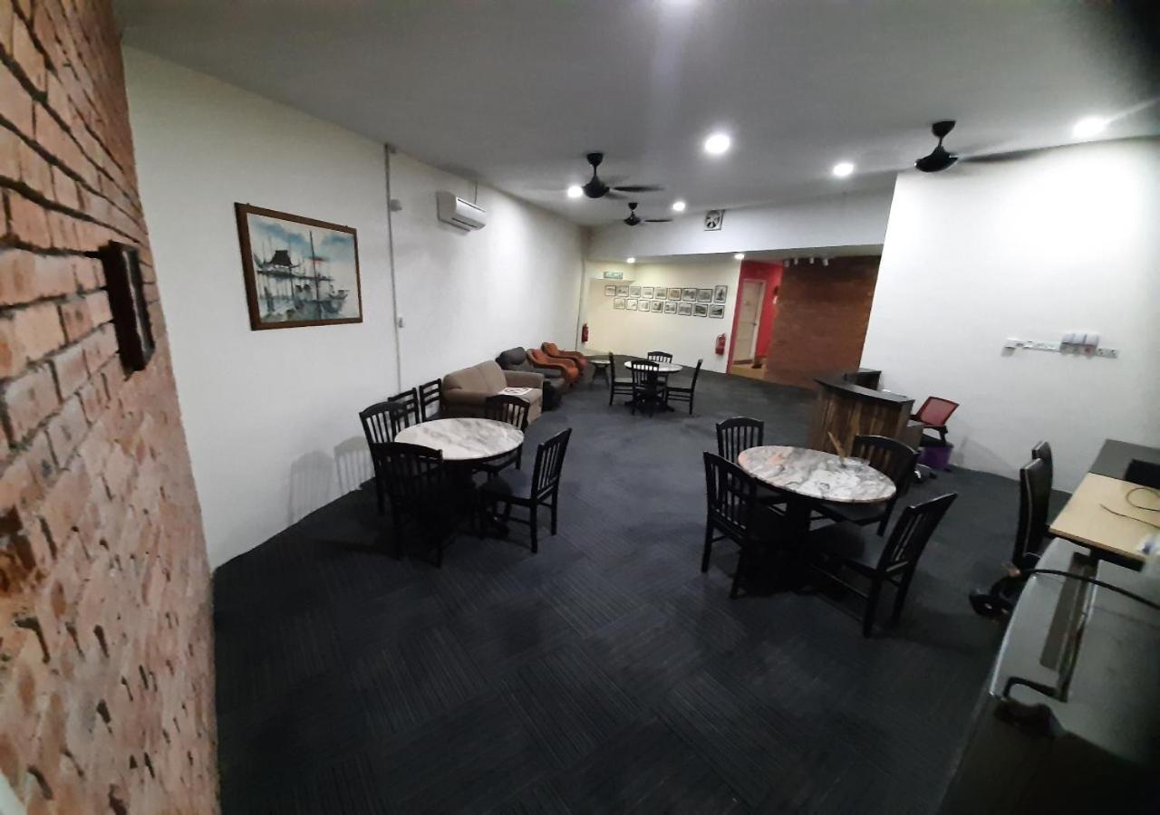 MN Ferringhi Inn Batu Ferringhi Esterno foto